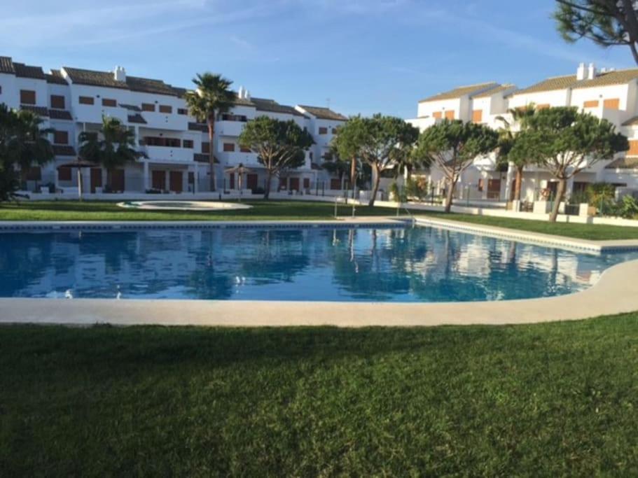 Precioso Apartamento A 700 M Del Mar Chiclana de la Frontera Exterior photo
